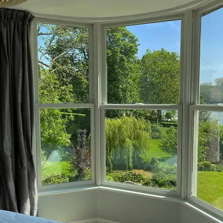 Riverside Idyll - The Perfect Cornish Sanctuary Holiday home Truro