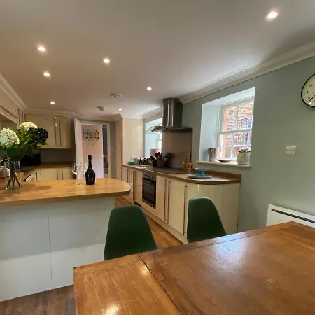 Holiday home Riverside Idyll - The Perfect Cornish Sanctuary Truro