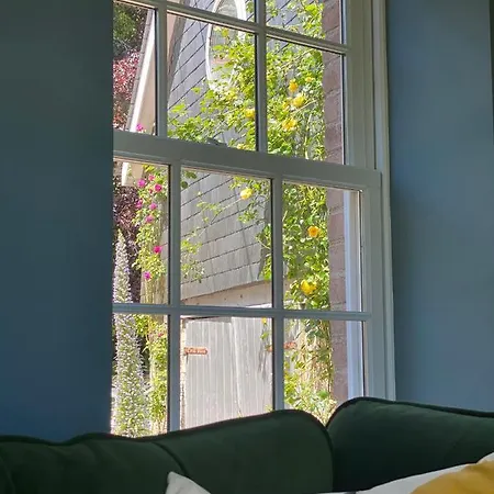 Riverside Idyll - The Perfect Cornish Sanctuary Holiday home Truro
